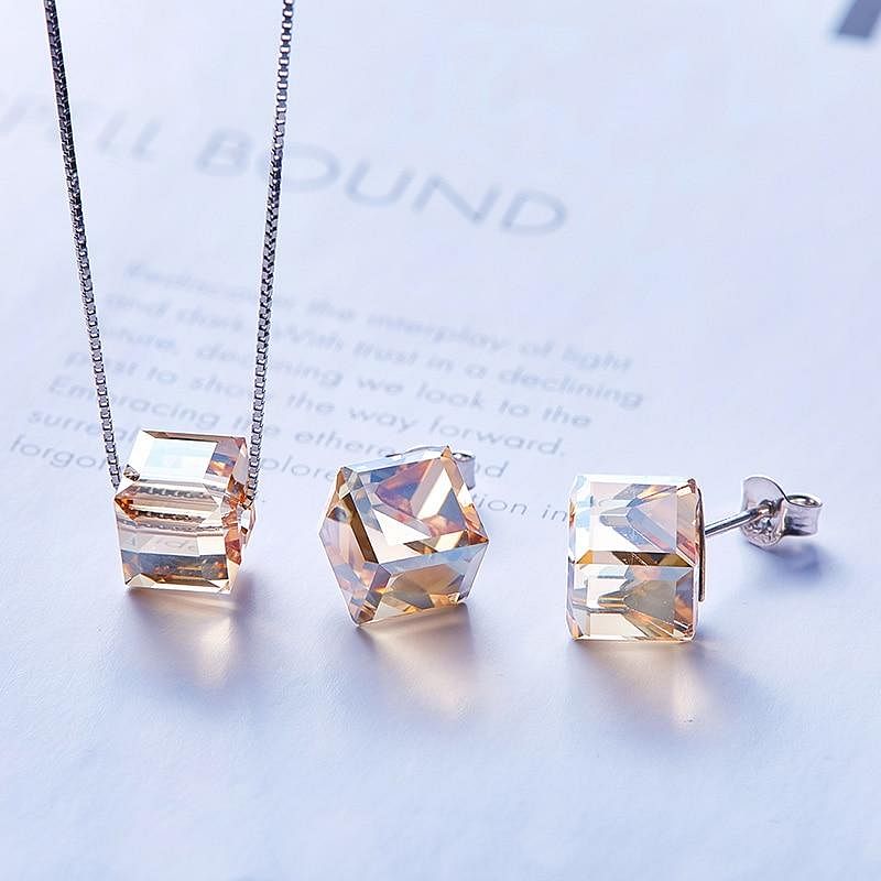 Aurore Cube Jewel Set | 925 Silver - Jewelry Set - Swarovski Crystal - Golden Shade - Necklace - Earrings