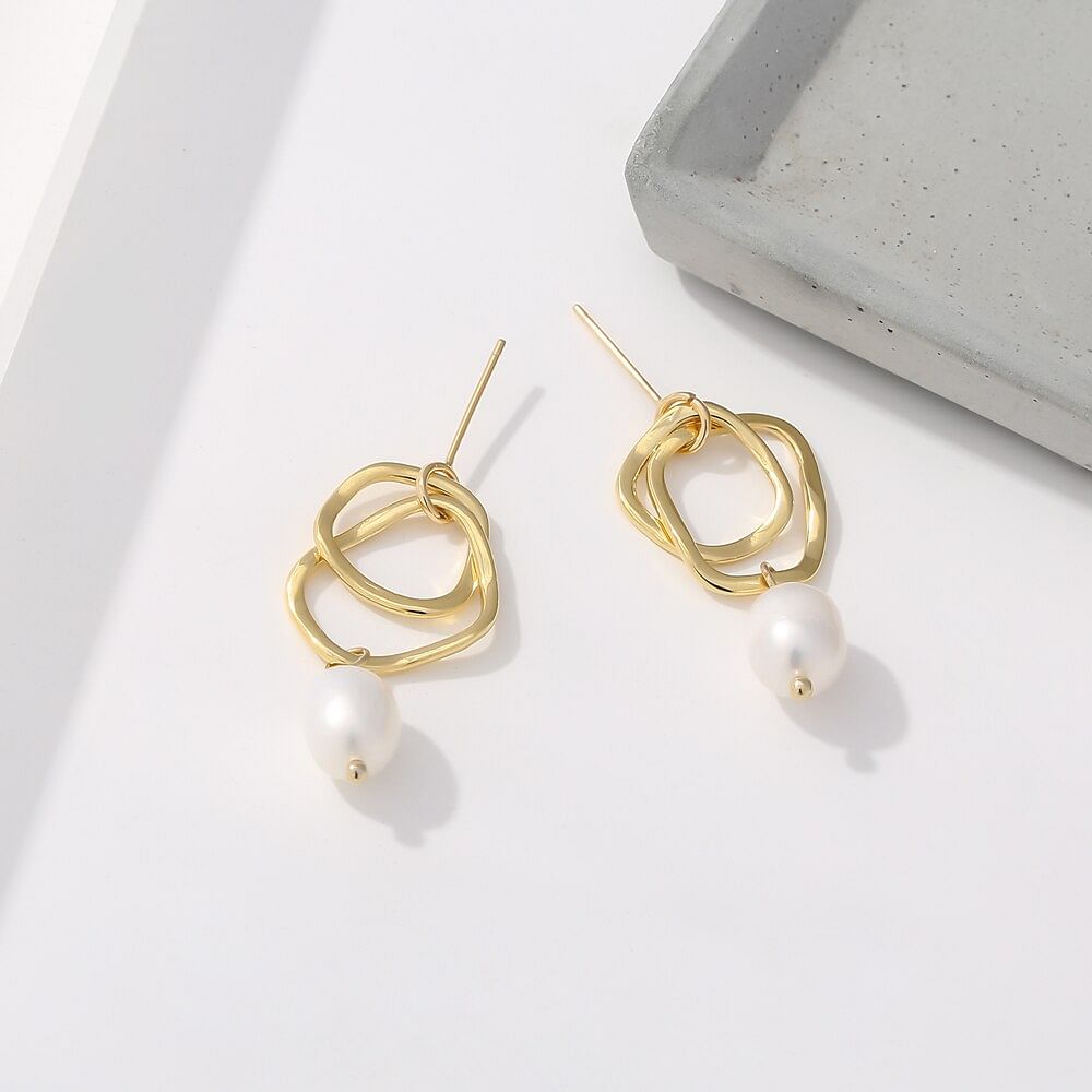 Earrings Exquisite Natural Pearl Fashion Drop Earrings freeshipping - D' Charmz