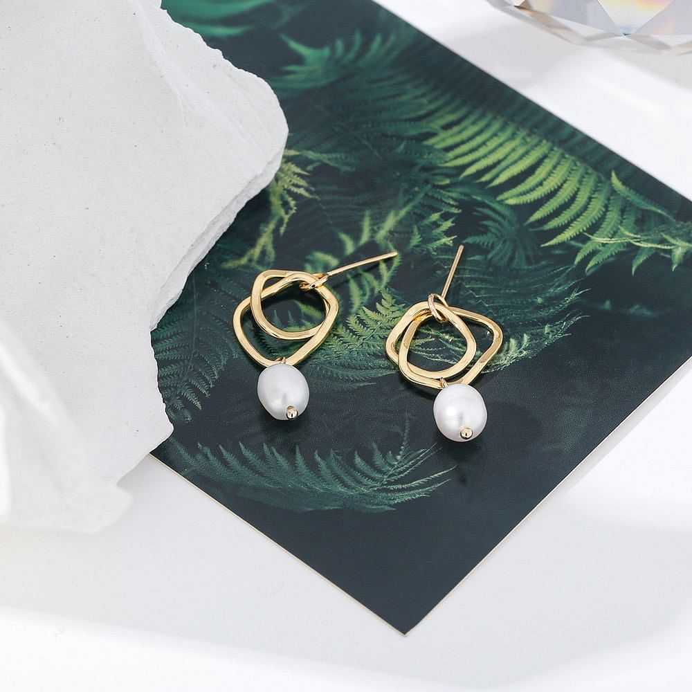 Earrings Exquisite Natural Pearl Fashion Drop Earrings freeshipping - D' Charmz