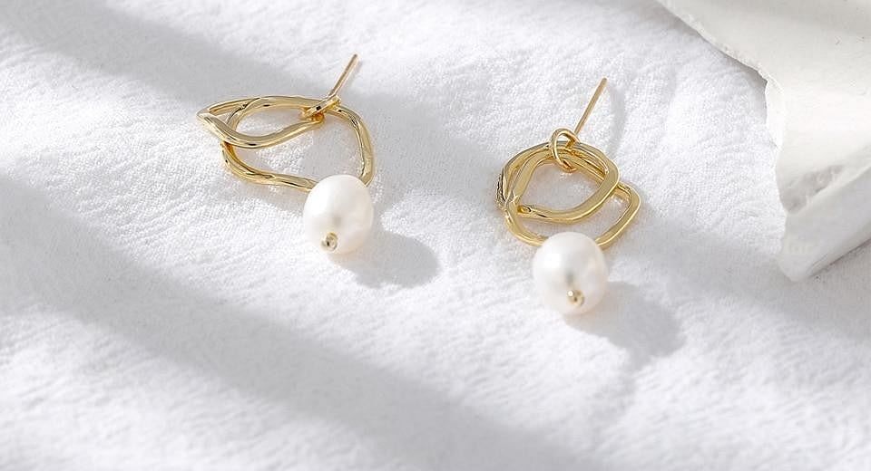 Earrings Exquisite Natural Pearl Fashion Drop Earrings freeshipping - D' Charmz